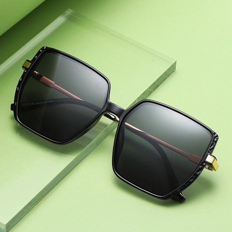 Retro Polarized Women's New Big Frame Women Fashion Sunglasses's discount tags