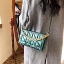 Autumn and winter retro solid color rhombus messenger bagpicture9