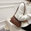 Autumn and winter solid color rhombic chain shoulder bagpicture9