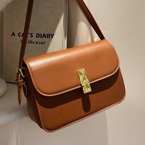 new fashion western one-shoulder messenger autumn and winter square bag's discount tags