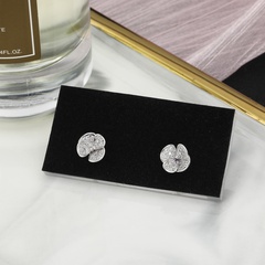french romantic Light luxury niche flower copper earrings