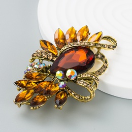 Retro personality creative crystal glass diamond brooch fashion corsage wholesalepicture13