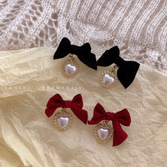 2021 autumn and winter new Korean retro velvet bow heart pearl earrings