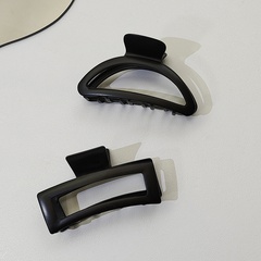 Korean hair accessories sub-black geometric hollow disc shark clip