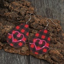 Boucles d39oreilles coeur en cuir en treillis rouge en forme de goutte de la srie Saint Valentin en grospicture7