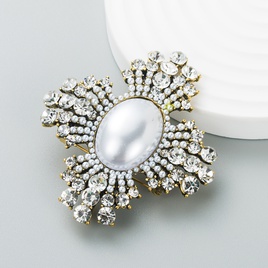 fashion party corsage trend alloy diamond pearl geometric brooch female broochpicture15