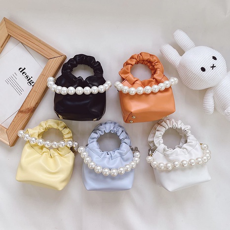 Versión coreana del mini bolso del pliegue de la nube bolso de los niños lindos bolso de la perla del hombro's discount tags