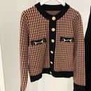 Pull cardigan court deux pices  carreaux tailleur jupe longue plisse en tricot noirpicture8