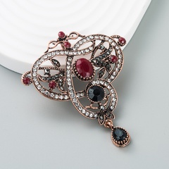 European and American retro brooch accessories Christmas jewelry corsage
