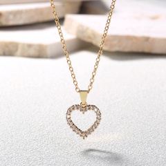 Simple heart micro-inlaid zircon necklace heart-shaped pendant accessories
