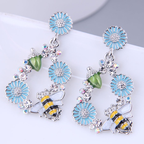 Korean Fashion Metal Geometric Shape Bee Flower Stud Earrings's discount tags