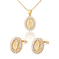 Conjunto de aretes de collar Virgen ovalados de circonio con incrustaciones simples