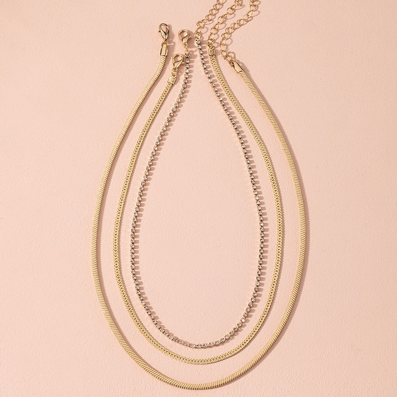 Creative fashion simple multilayer metal necklace
