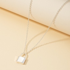 fashion simple lock shape pendent necklace