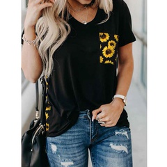 Camiseta de manga corta con cuello en V y bolsillo de color con estampado de leopardo de verano