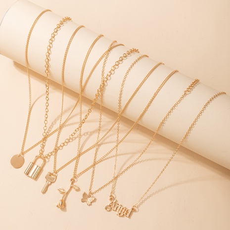 Ensemble de collier multicouche avec pendentif lettre rose papillon avec serrure à clé de mode's discount tags