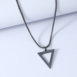 Einfache Halskette aus schwarzem Dreieck aus Titanstahlpicture12