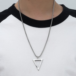 Einfache Halskette aus schwarzem Dreieck aus Titanstahlpicture14