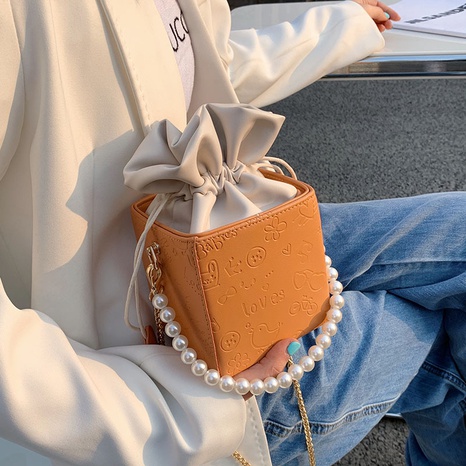 Korean fashion chain messenger pearl shoulder bag NHLH320581's discount tags