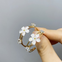 Korean zircon crystal flower earrings