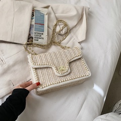 Fashion straw woven pearl chain shoulder messenger small square bag
