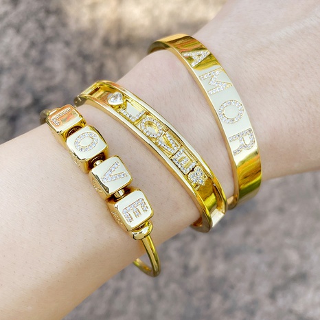 Mode Würfel mit Diamanten besetzt 26 Buchstaben Armband Großhandel's discount tags