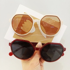 nouvelle mode simple style rond cadre oeil de chat grand cadre lunettes de soleil