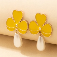 new fashion style simple yellow flower pearl pendant earrings