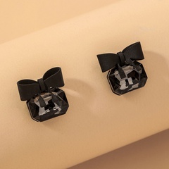 Korean black square bow earrings