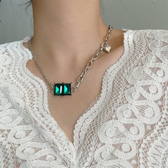 Fashion emerald heart-shape alloy necklace wholesale