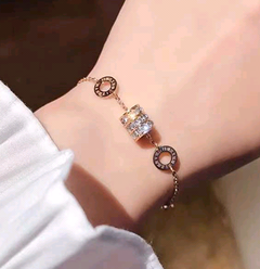 Bracelet en acier titane avec diamant flash simple et doux de mode coréenne