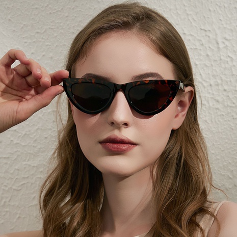 neue geometrische Katzenaugen-Sonnenbrille im koreanischen Modestil's discount tags