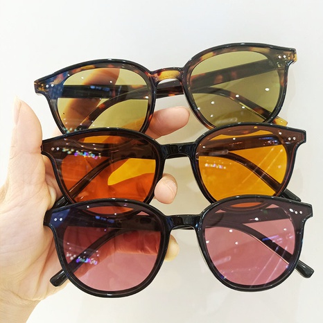 neue koreanische Mode Retro gelb trendige Sonnenbrille's discount tags