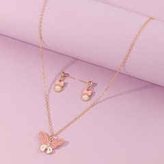 Korea new pink butterfly pendant pearl necklace