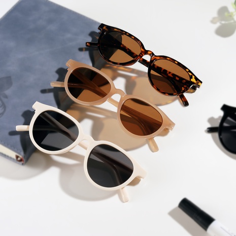 Mode dicken Rahmen quadratische Sonnenbrille Großhandel's discount tags