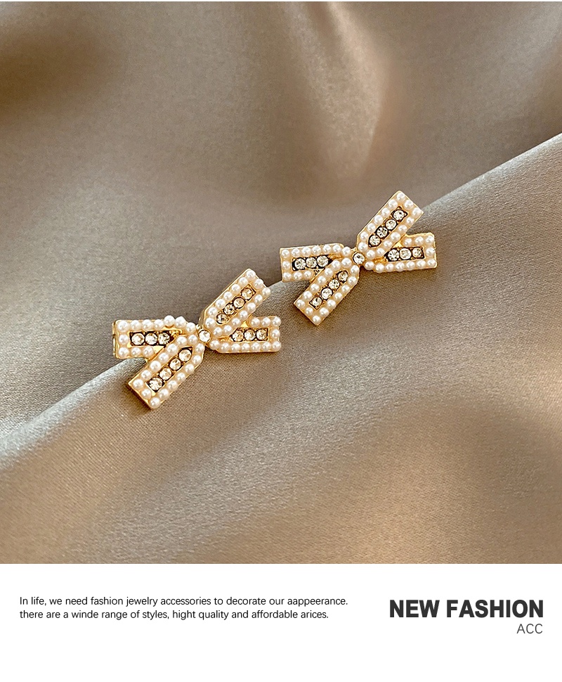 new fashion style Pearl zircon bowknot earrings