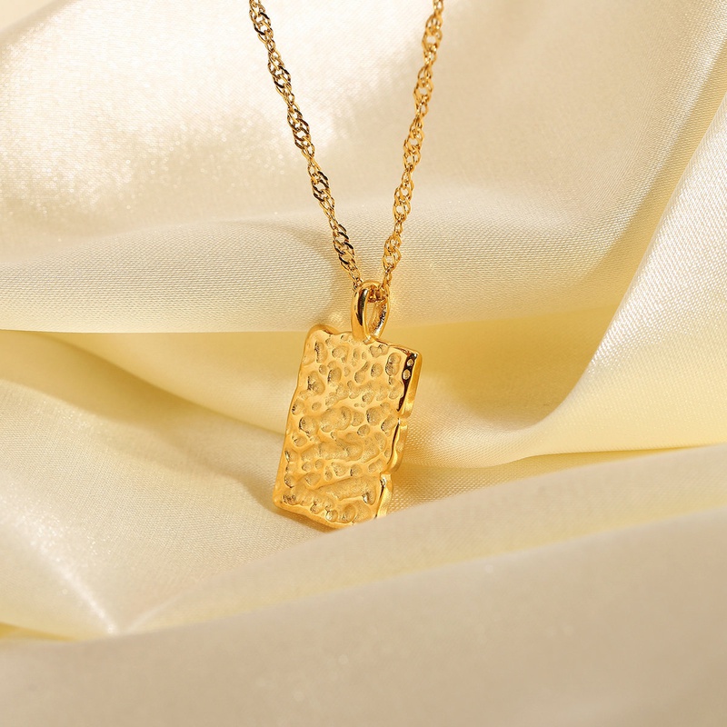 vintage bump pendant square goldplated stainless steel necklace