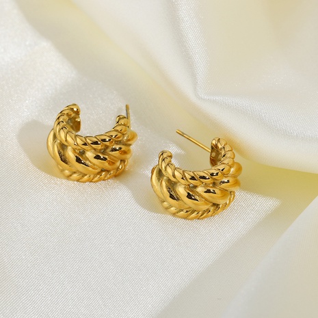 Boucles d'oreilles créoles en acier inoxydable en forme de C plaquées or et sculptées en or's discount tags