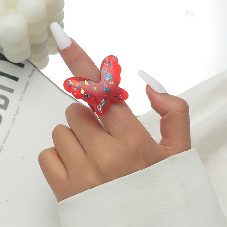 anillo de resina de mariposa de color retro's discount tags