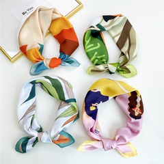 wholesale fashion contrast color printing small square scarf