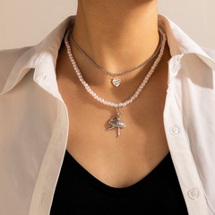 Conjunto de 2 piezas de collar de niña bailarina de perlas con colgante de amor de plata de estilo barroco simple