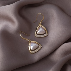 Korean style retro micro-embellished diamond triangle pearl earrings