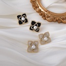 Retro Pearl Camellia Stud Earringspicture12