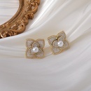 Retro Pearl Camellia Stud Earringspicture15