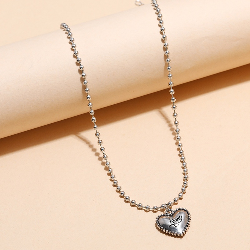 fashion retro simple love heart pendant necklace