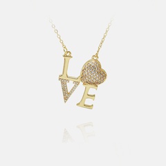 collier pendentif lettre LOVE en cuivre plaqué or