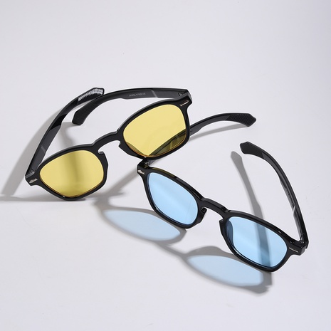 fashion retro round frame rivet sunglasses's discount tags