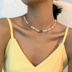 Retro imitation pearl flower necklace