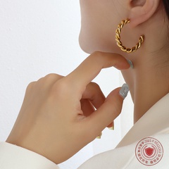 wholesale jewelry croissant shape titanium steel earrings Nihaojewelry