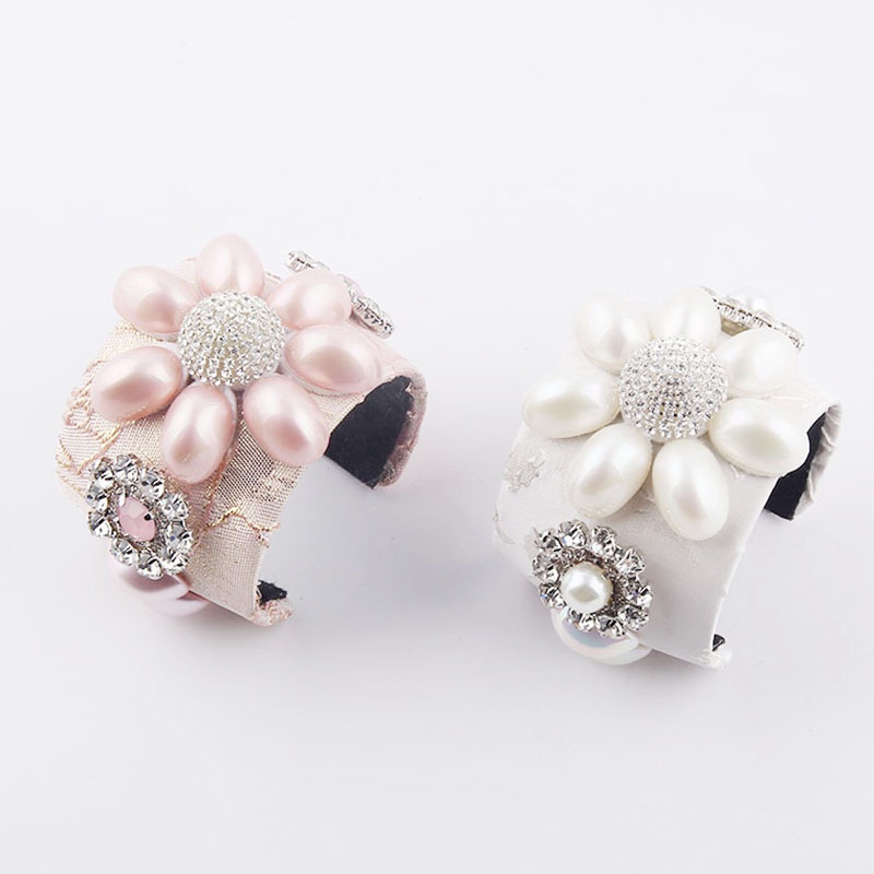 fashion diamond big pearl flower bracelet